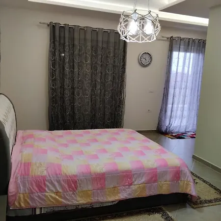 Konukevi Dhoma Romantike , Qetesi Absolute!